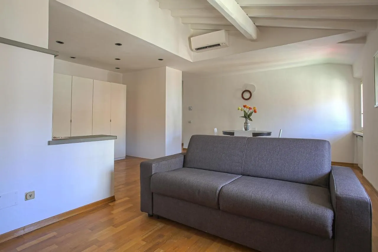 Giorgio Ponte Vecchio Apartment Florencja